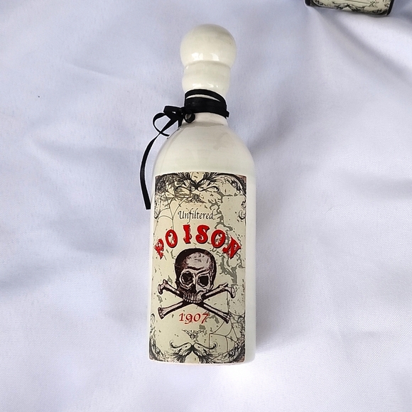 Halloween Decor - Picture 2 of 8